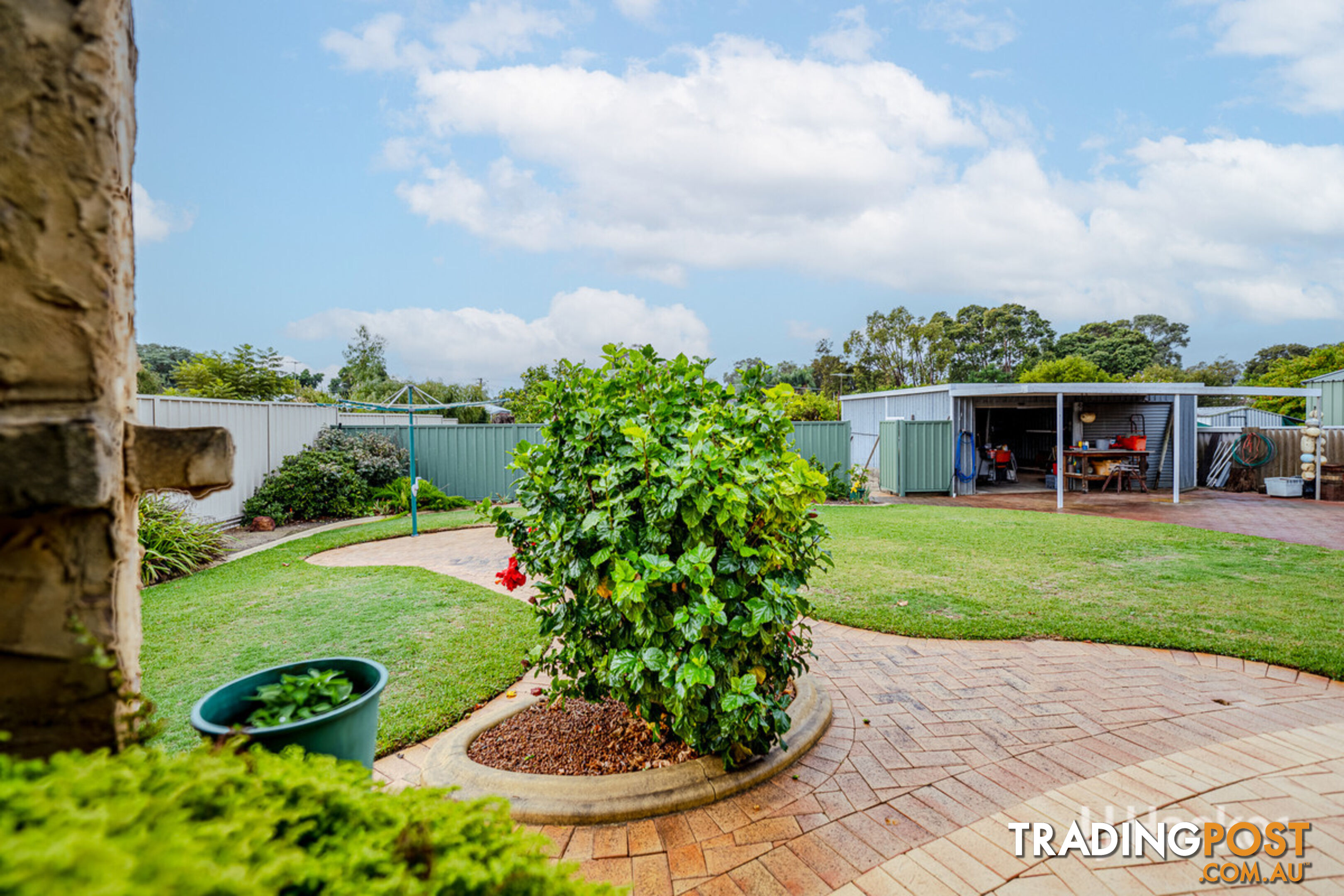 4 Banjup Road GREENFIELDS WA 6210