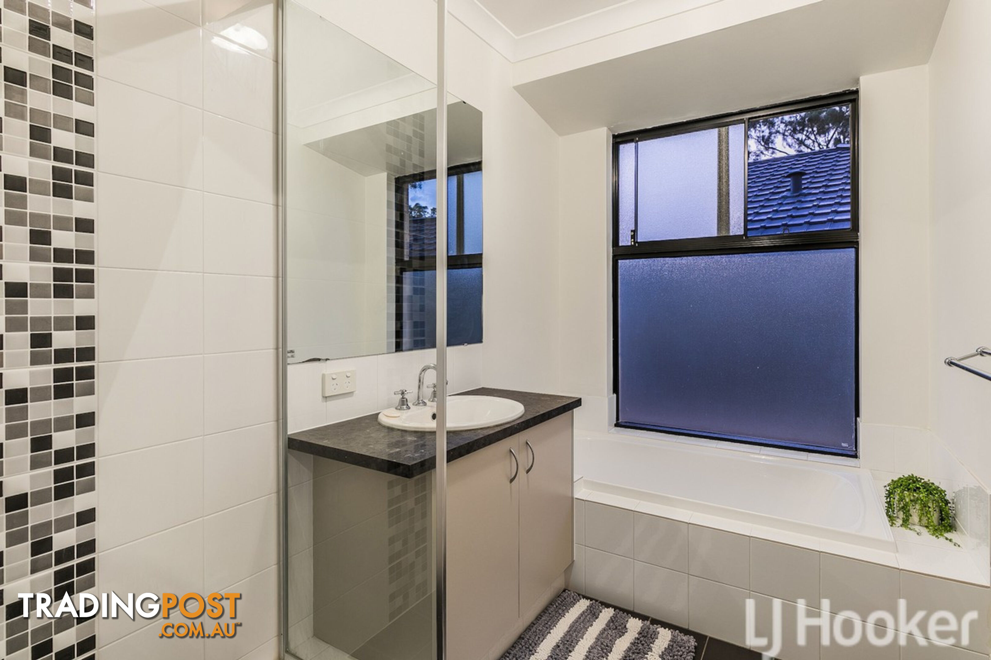 16 Finchley Way WELLARD WA 6170