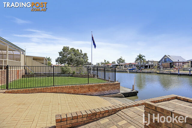 13 Woolah Place SOUTH YUNDERUP WA 6208