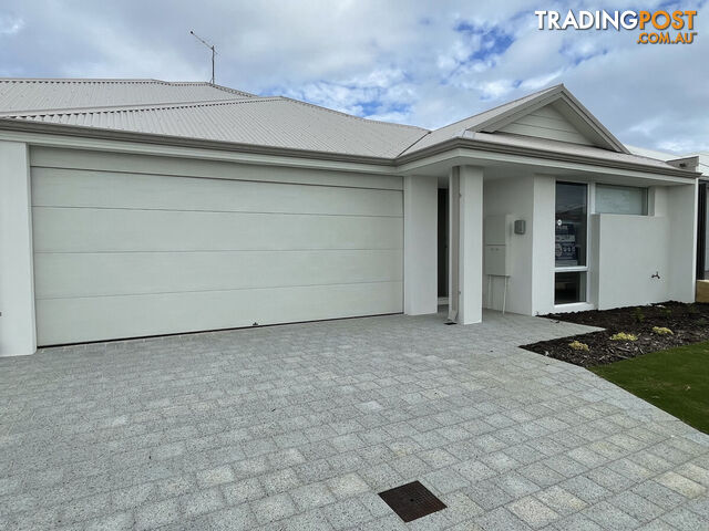 43 Coronardo Way MADORA BAY WA 6210