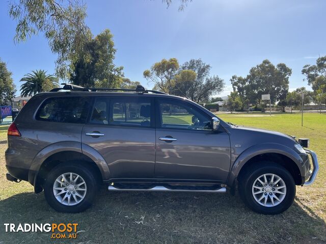 2011 MITSUBISHI CHALLENGER LS (5 SEAT) (4X4) PB MY11 WAGON