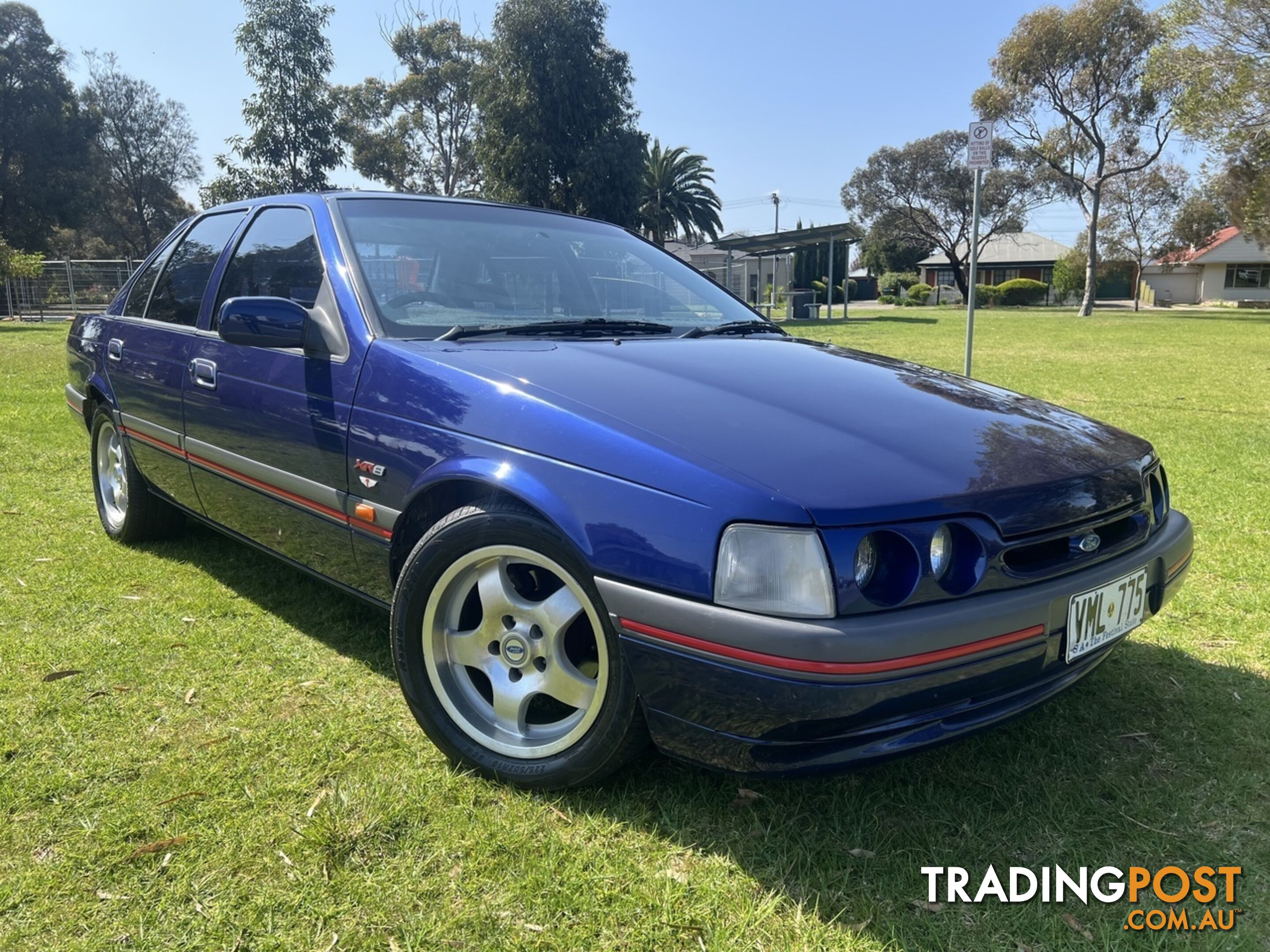 1993 FORD FALCON S XR8 ED SEDAN