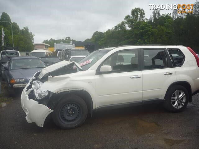 2013 NISSAN XTRAIL