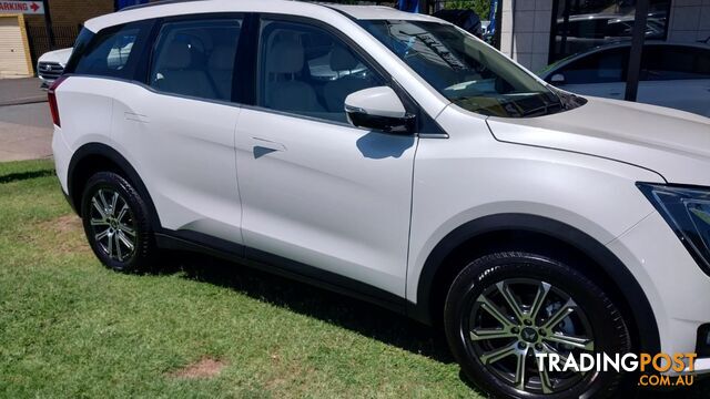 2023 MAHINDRA XUV700  AX7L WAGON