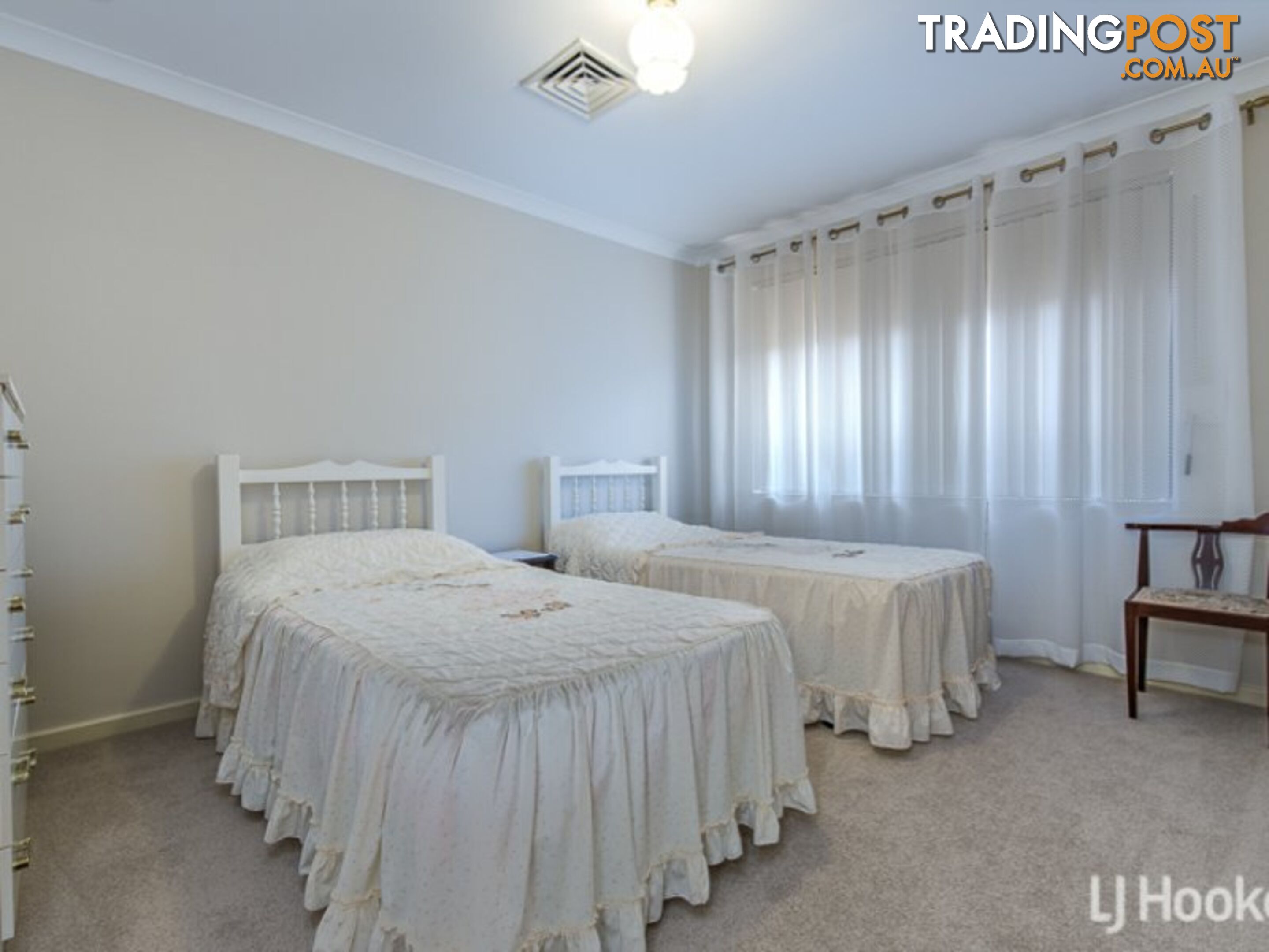 5 Orchid Pass THORNLIE WA 6108