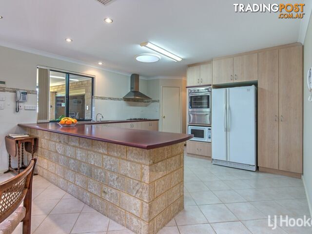 5 Orchid Pass THORNLIE WA 6108