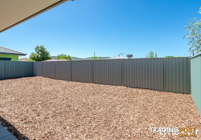 37 Mannikin Way MADDINGTON WA 6109