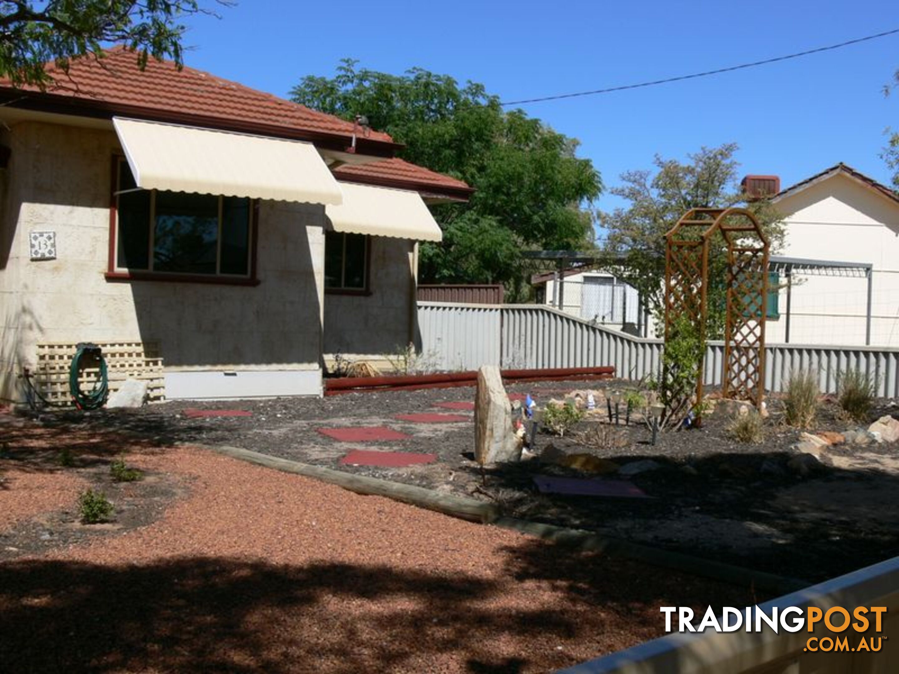 13 Mallard Street MERREDIN WA 6415