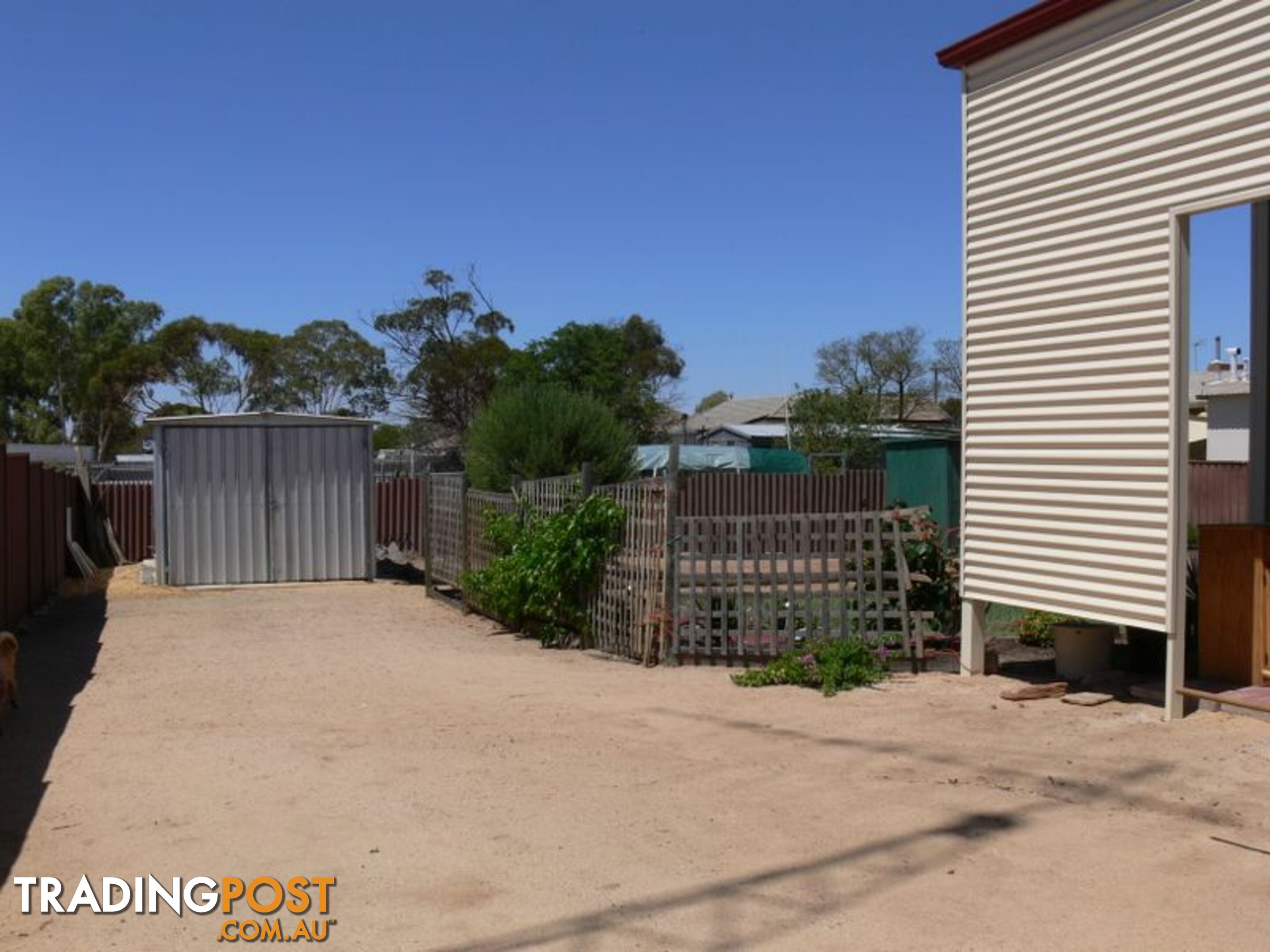 13 Mallard Street MERREDIN WA 6415