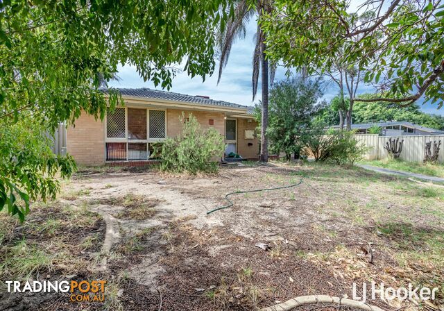 22 Longfield Road MADDINGTON WA 6109