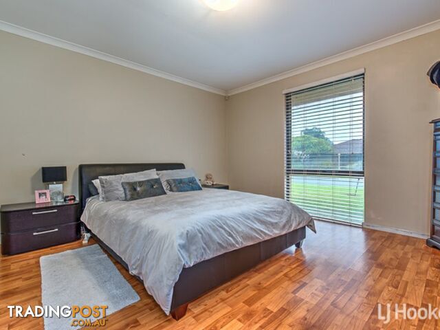 17 Grainger Way THORNLIE WA 6108