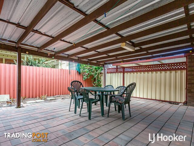 24 Hargrave Drive THORNLIE WA 6108