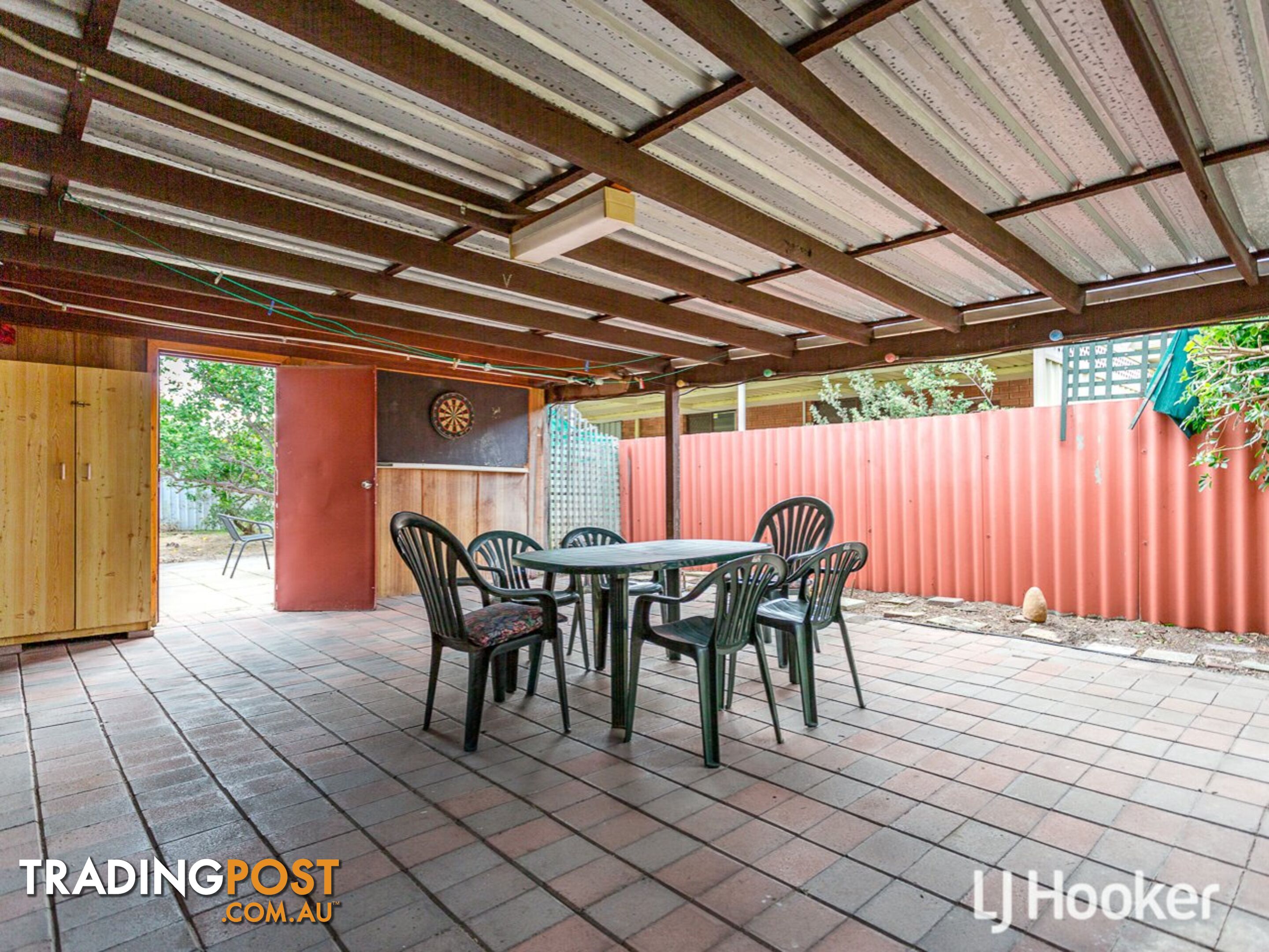 24 Hargrave Drive THORNLIE WA 6108