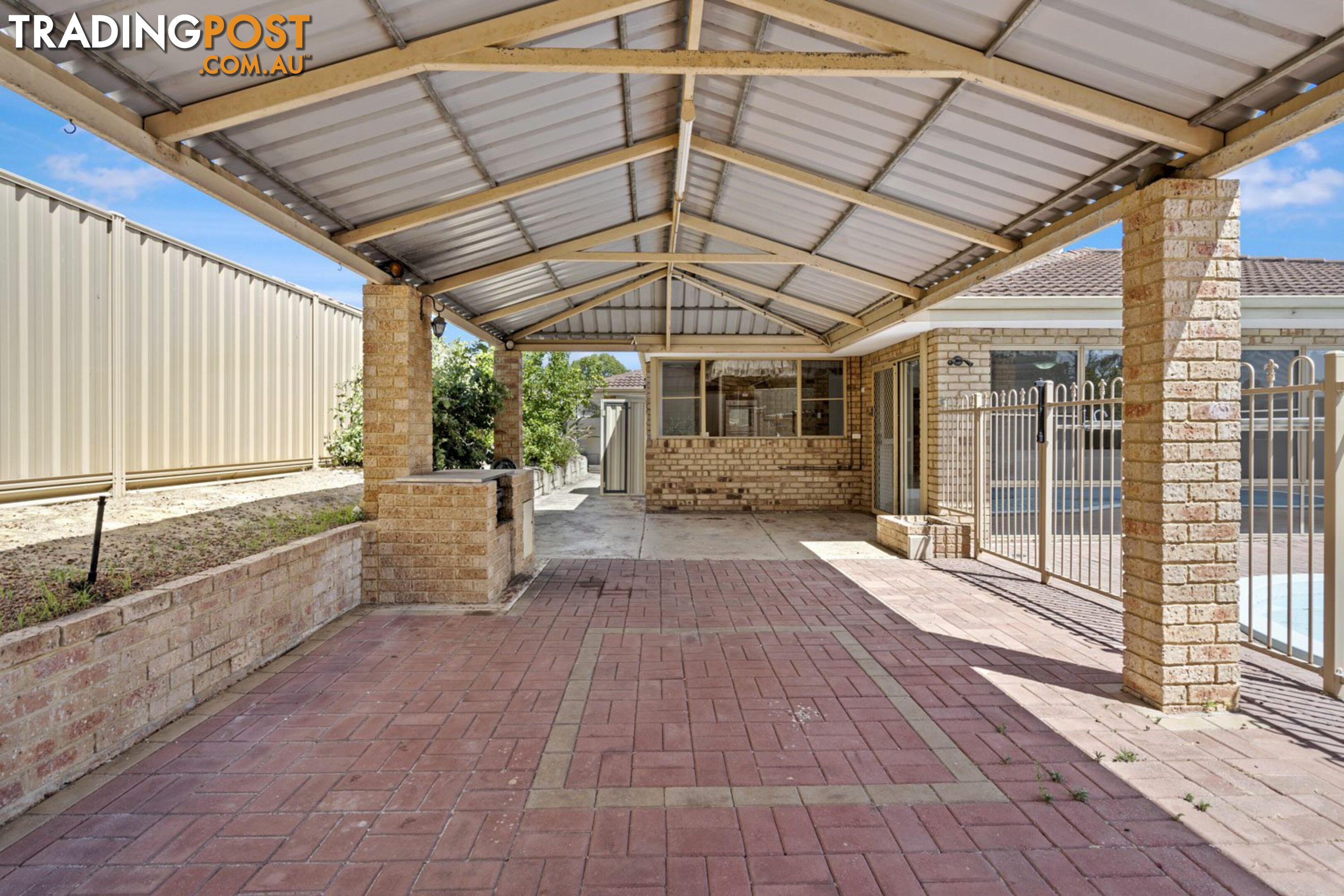 12 Hickory Drive THORNLIE WA 6108