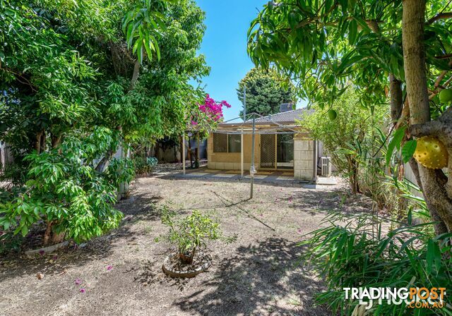 37A Ravenhill Road THORNLIE WA 6108