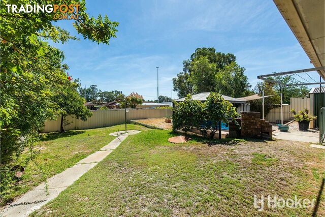 15 Rushbrook Way THORNLIE WA 6108