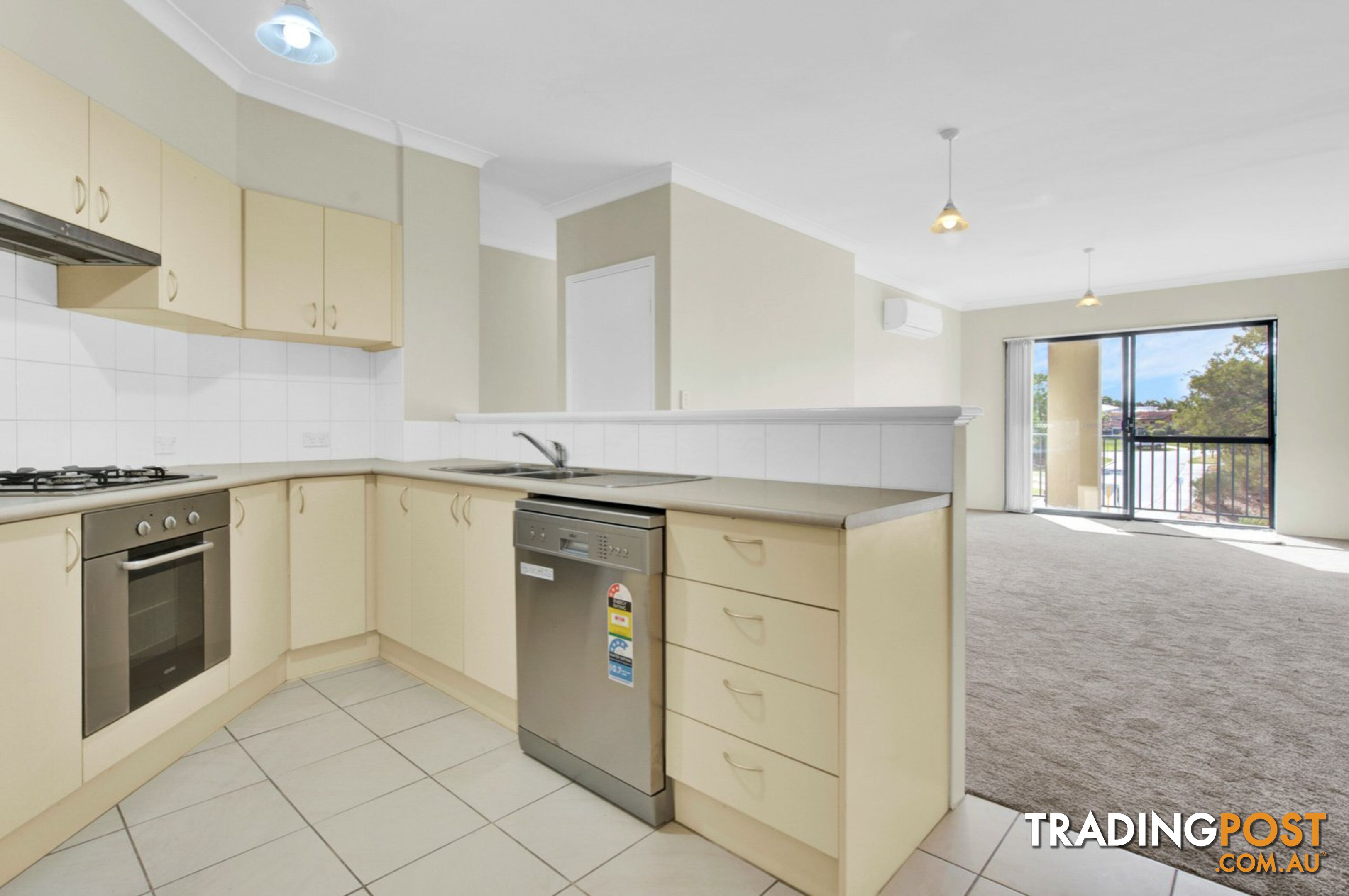 10/17 Southdown Place THORNLIE WA 6108