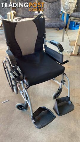 Karma-ergo lite 2 delux foldable wheelchair