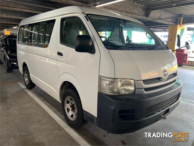 2009 TOYOTA HIACE 10 SEATER CAMPER 4WD 10 SEATER DX 4WD