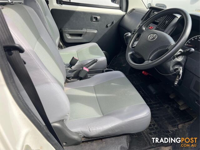 2019 TOYOTA TOWNACE - photo 3 of 29