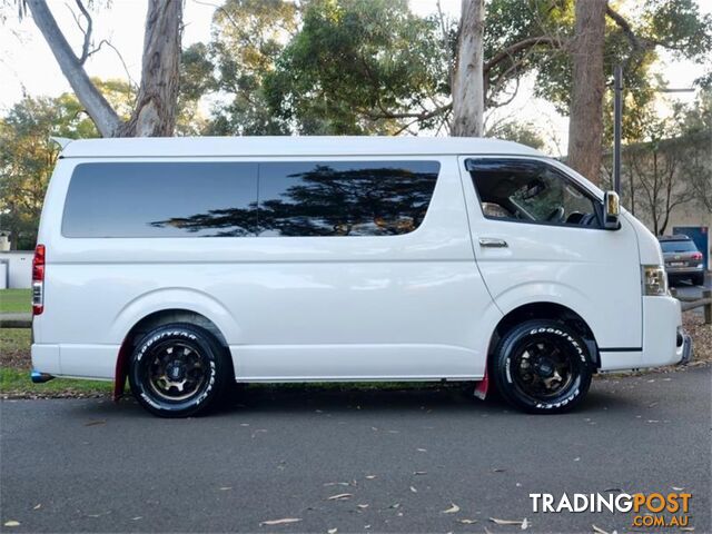 2020 TOYOTA HIACE WAGON 4WD 10 SEATER GL DARK PRIME EDITION 4WD 10 SEATER GL - photo 3 of 21