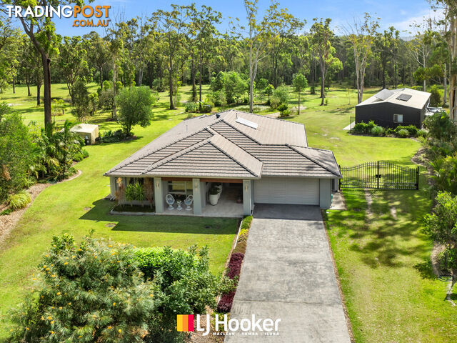 6 Anzac Place YAMBA NSW 2464