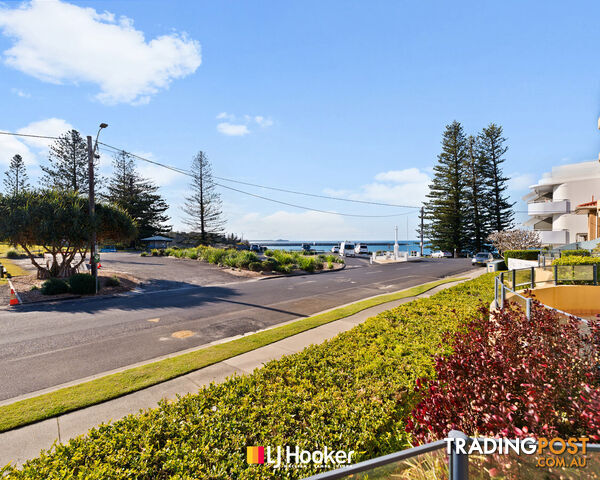 2/4 Queen Street YAMBA NSW 2464