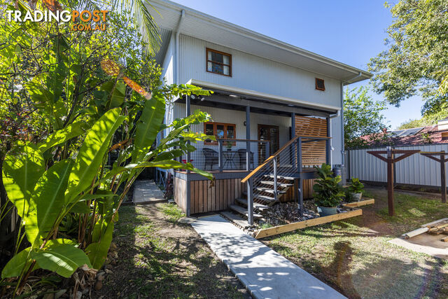 221 Yamba Road YAMBA NSW 2464