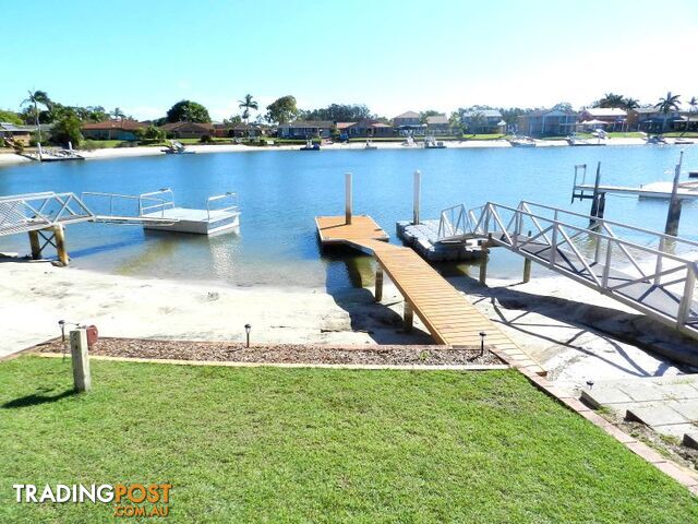 Pelican Shores/13 Binnacle Court YAMBA NSW 2464