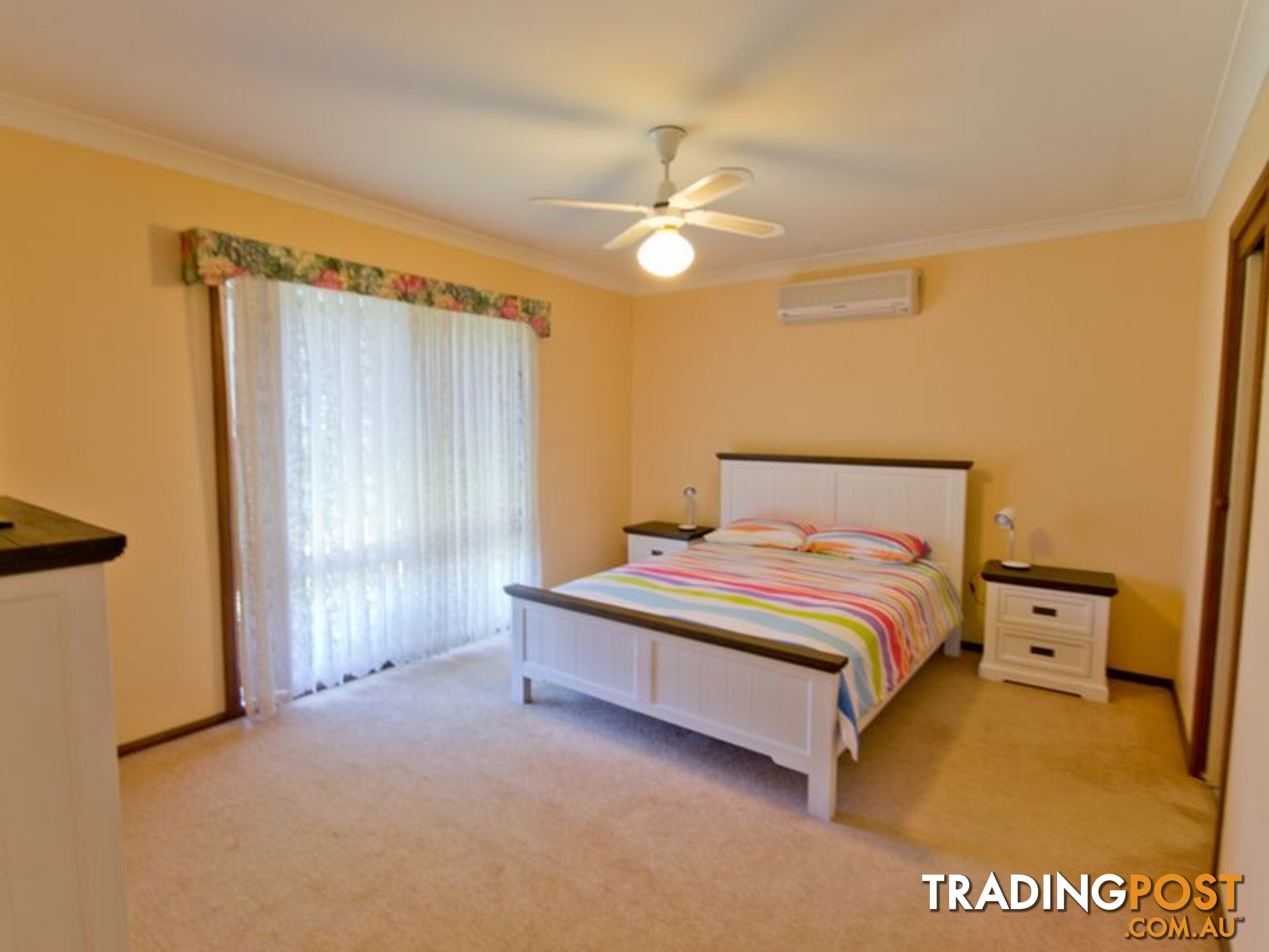 Pelican Shores/13 Binnacle Court YAMBA NSW 2464