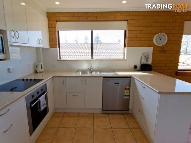 Elsewhere 3/8 Beach Street YAMBA NSW 2464