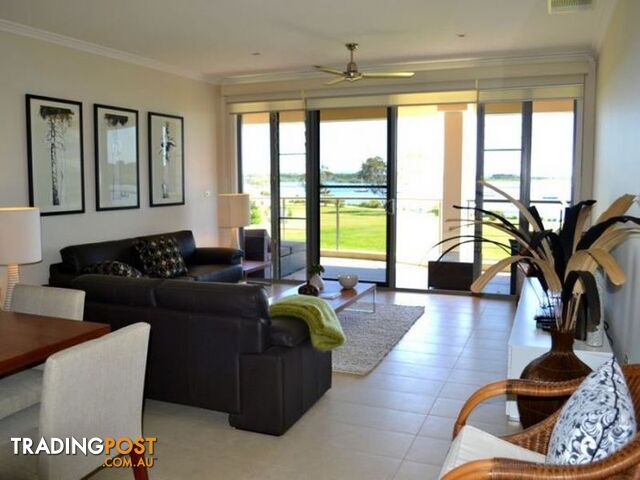 Watermark 2/8 Bent Street YAMBA NSW 2464