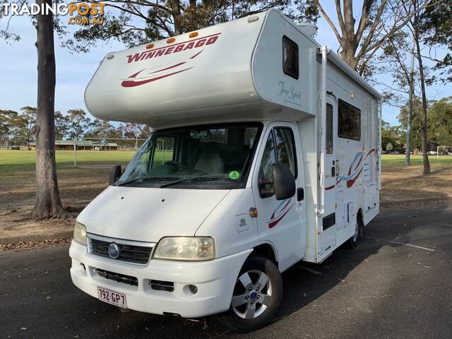 2005 Winnebago Free Spirit