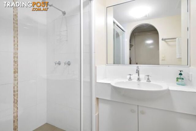 Unit 3 38-42 Duringan Street CURRUMBIN QLD 4223