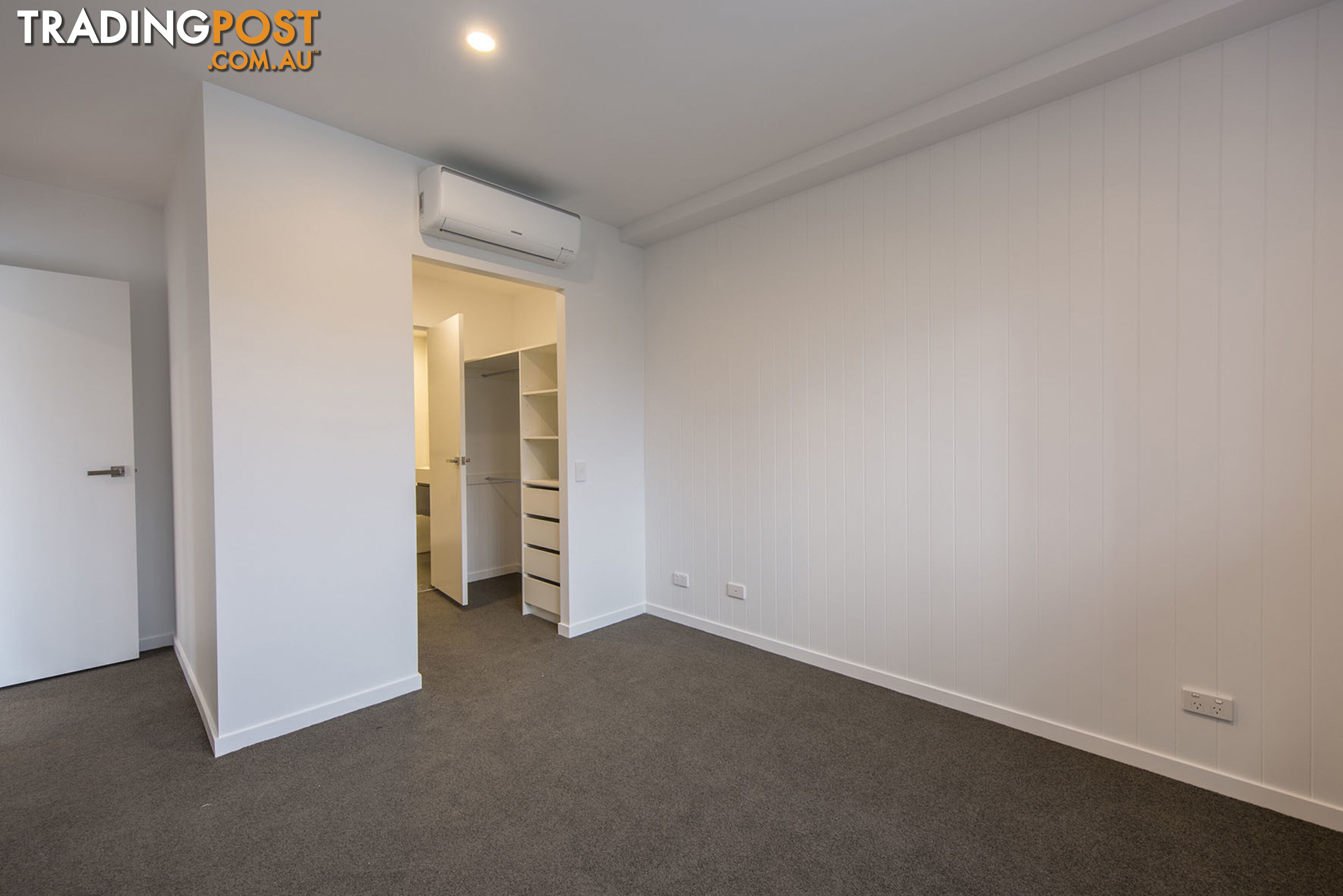 1 Hart Street ASHMORE QLD 4214