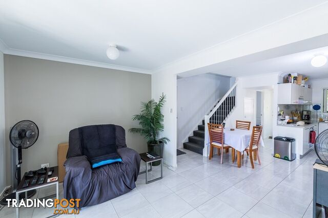 120 DUFFIELD KALLANGUR QLD 4503