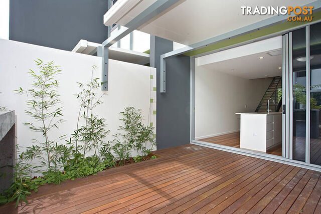 9w 28 Cordelia St SOUTH BRISBANE QLD 4101