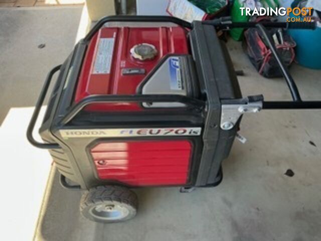 Honda EU70 is generator - as new condition - only 105 hours - photo 4 of 6