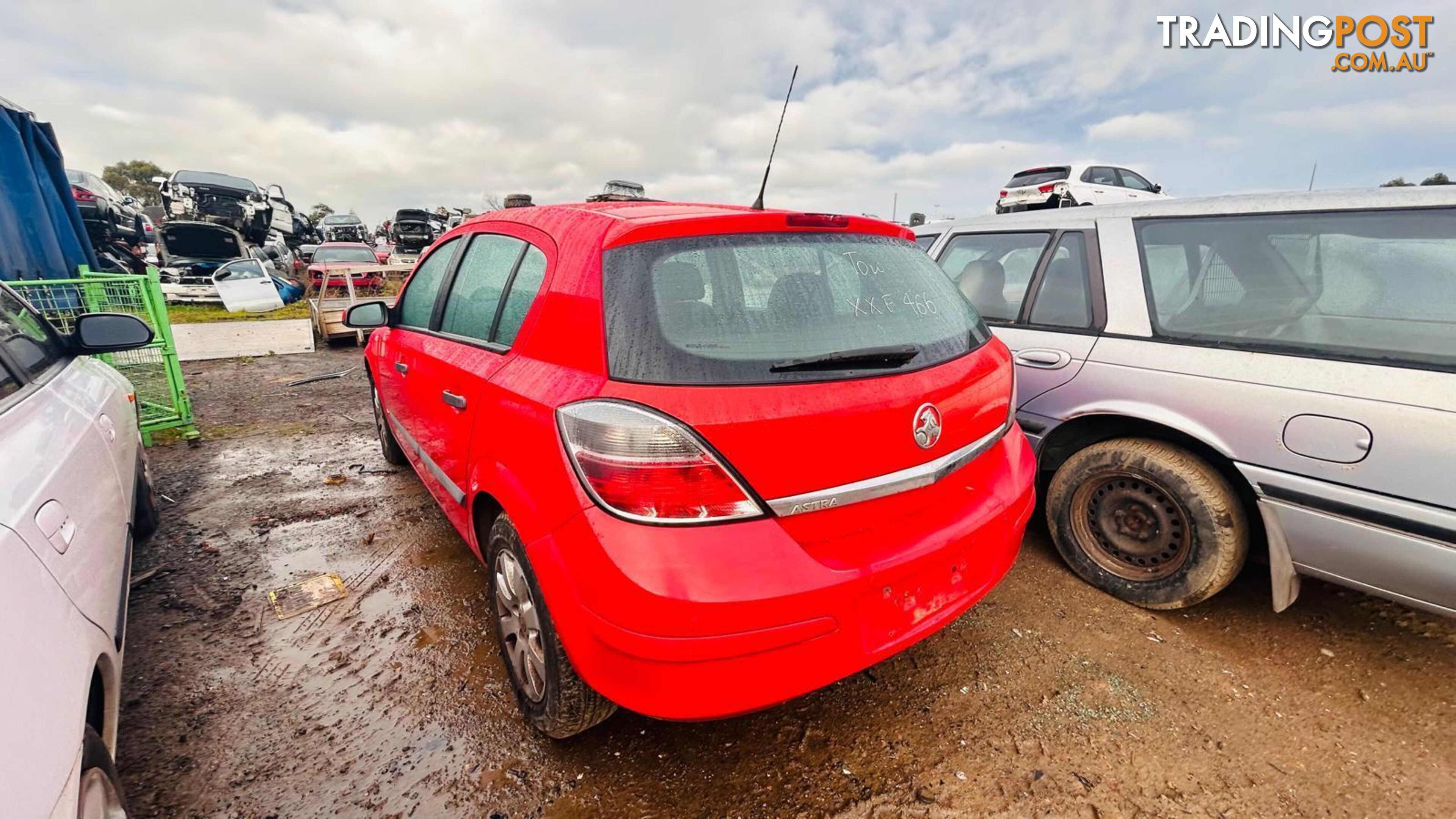 WRECKING 2009 HOLDEN ASTRA 1.8L PETROL AUTO RED