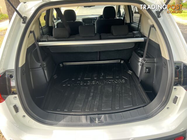 2017 Mitsubishi Outlander ZK MY18 7 SEATS Wagon Automatic