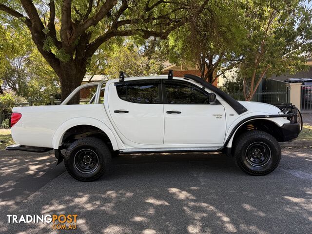 2012 Mitsubishi Triton MN MY12 GL-R Ute Manual