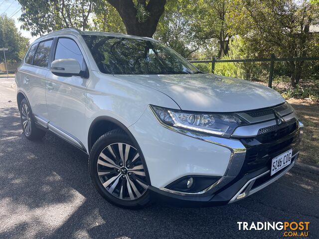 2019 Mitsubishi Outlander SUV Automatic, 7 Seats