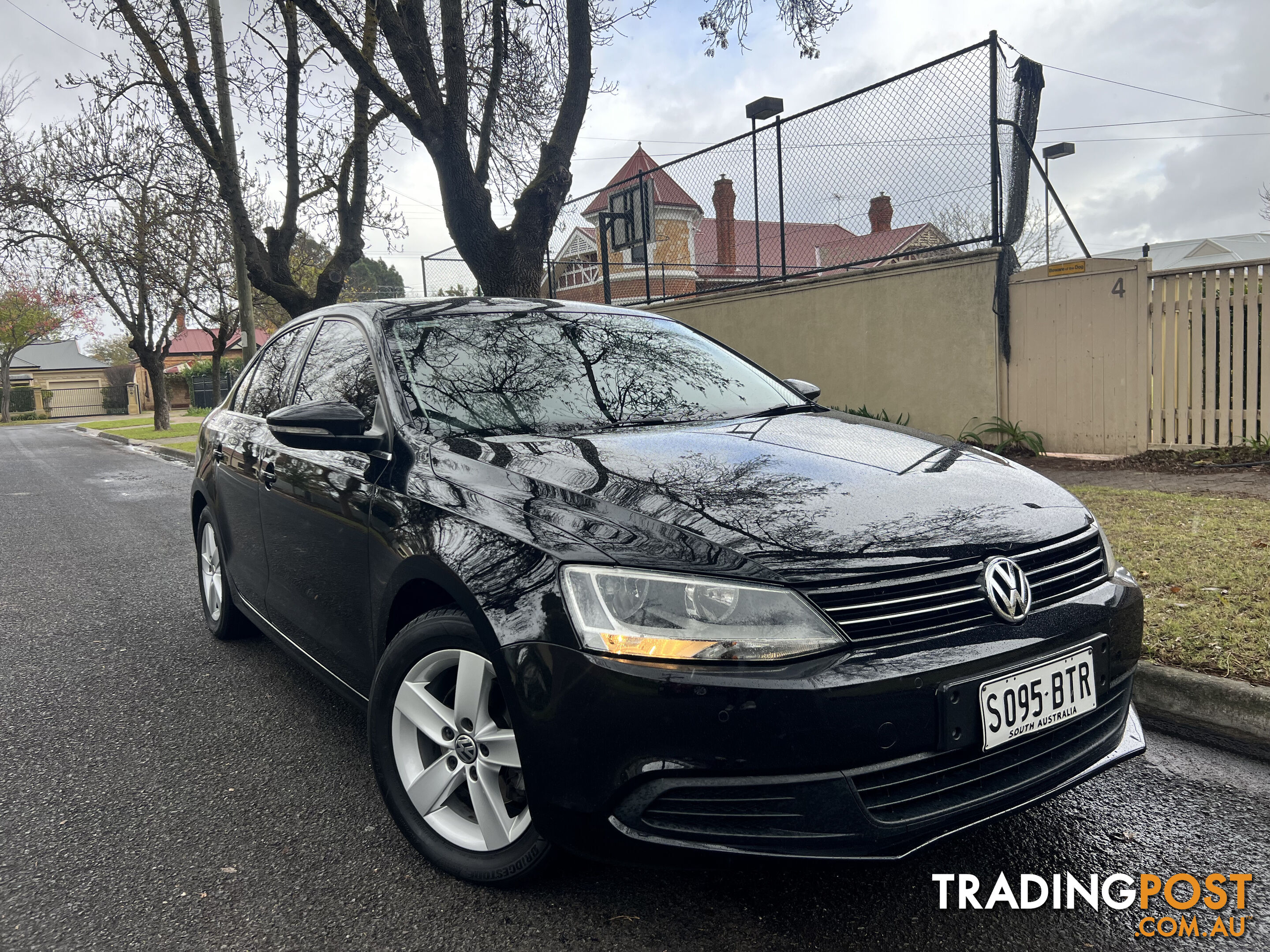 2013 Volkswagen Jetta 1KM MY13.5 103 TDI COMFORTLINE Sedan Automatic