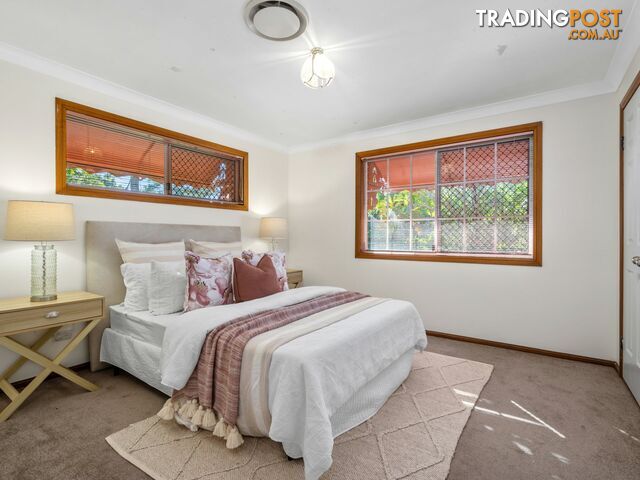 162A Birdwood Road HOLLAND PARK WEST QLD 4121