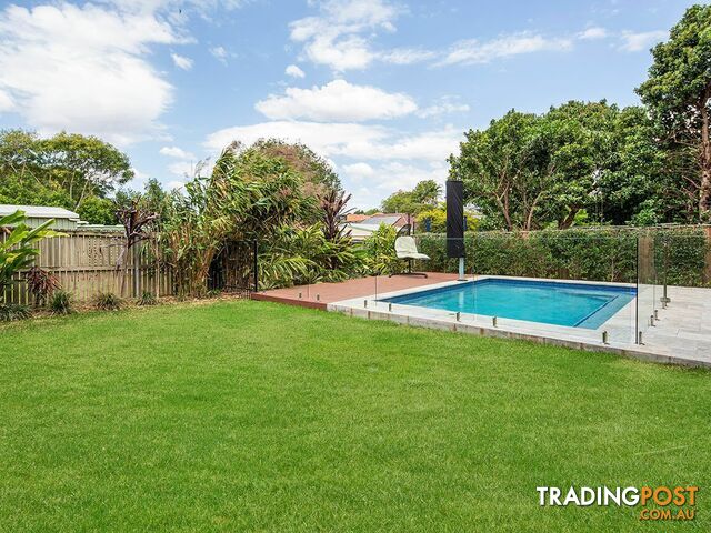 10 Newcastle Street FAIRFIELD QLD 4103