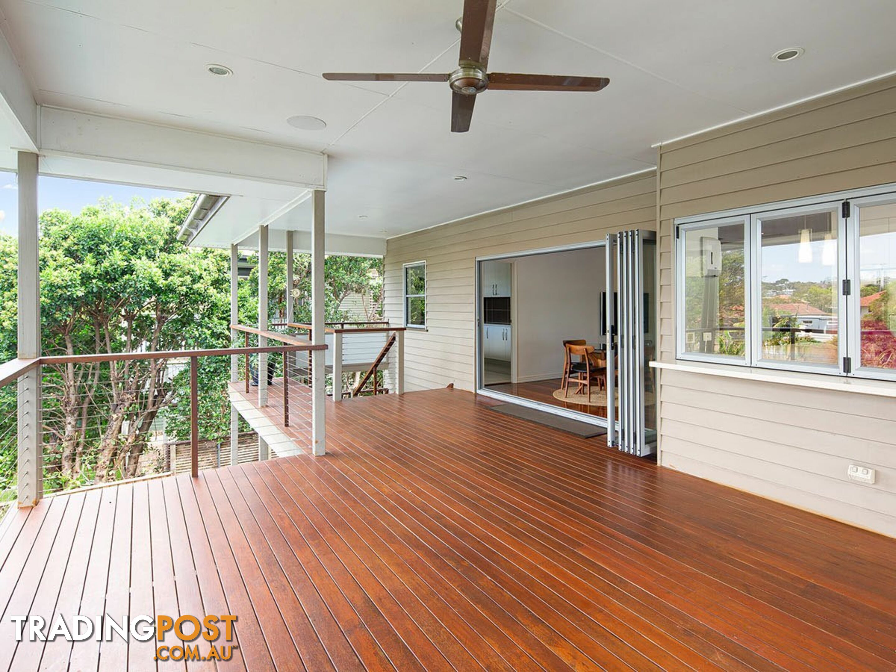 10 Newcastle Street FAIRFIELD QLD 4103