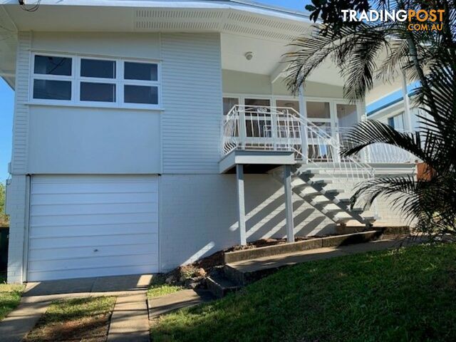 110 Fegen Drive MOOROOKA QLD 4105