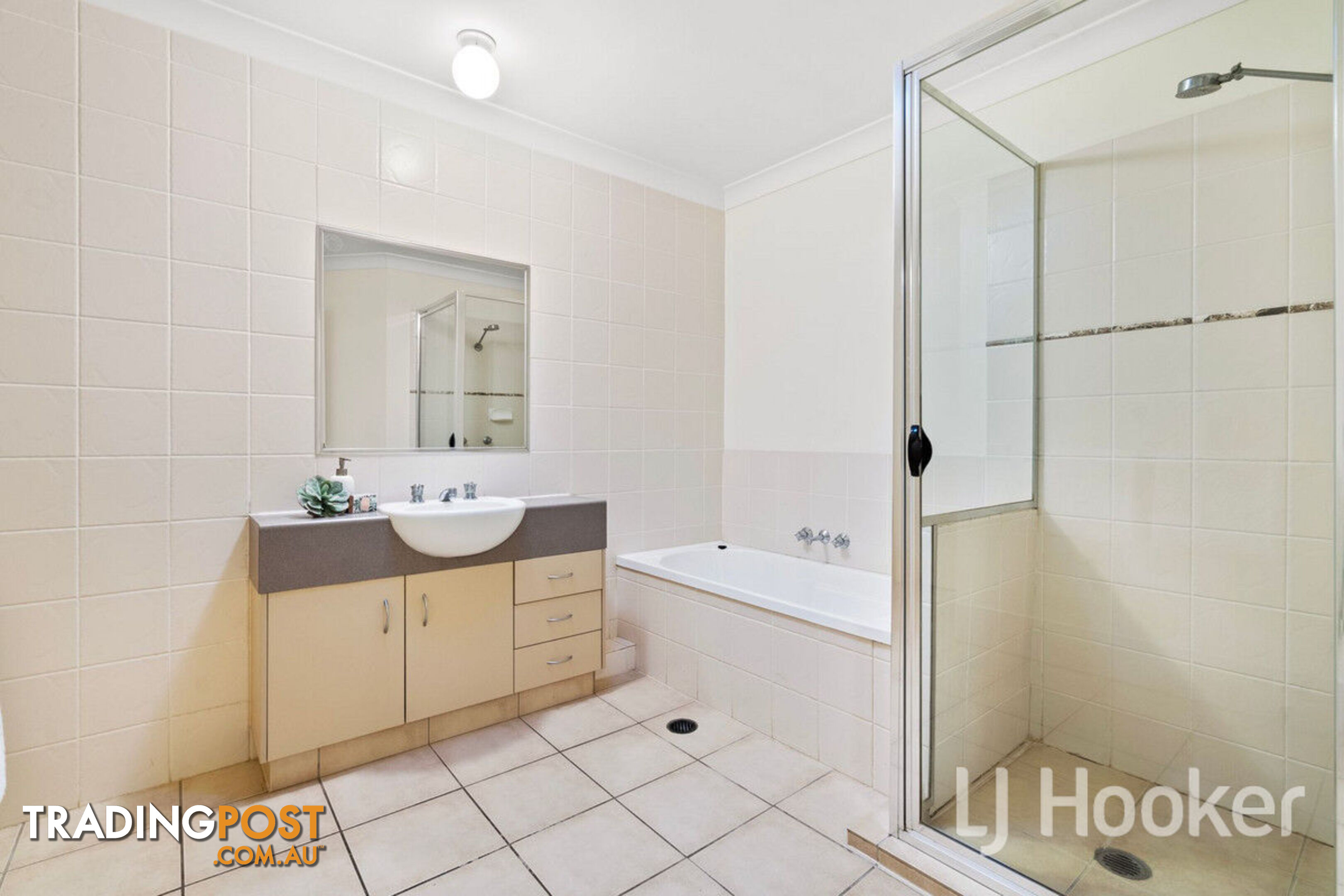 13/12 Collins Street BRASSALL QLD 4305