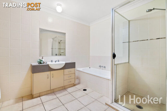 13/12 Collins Street BRASSALL QLD 4305