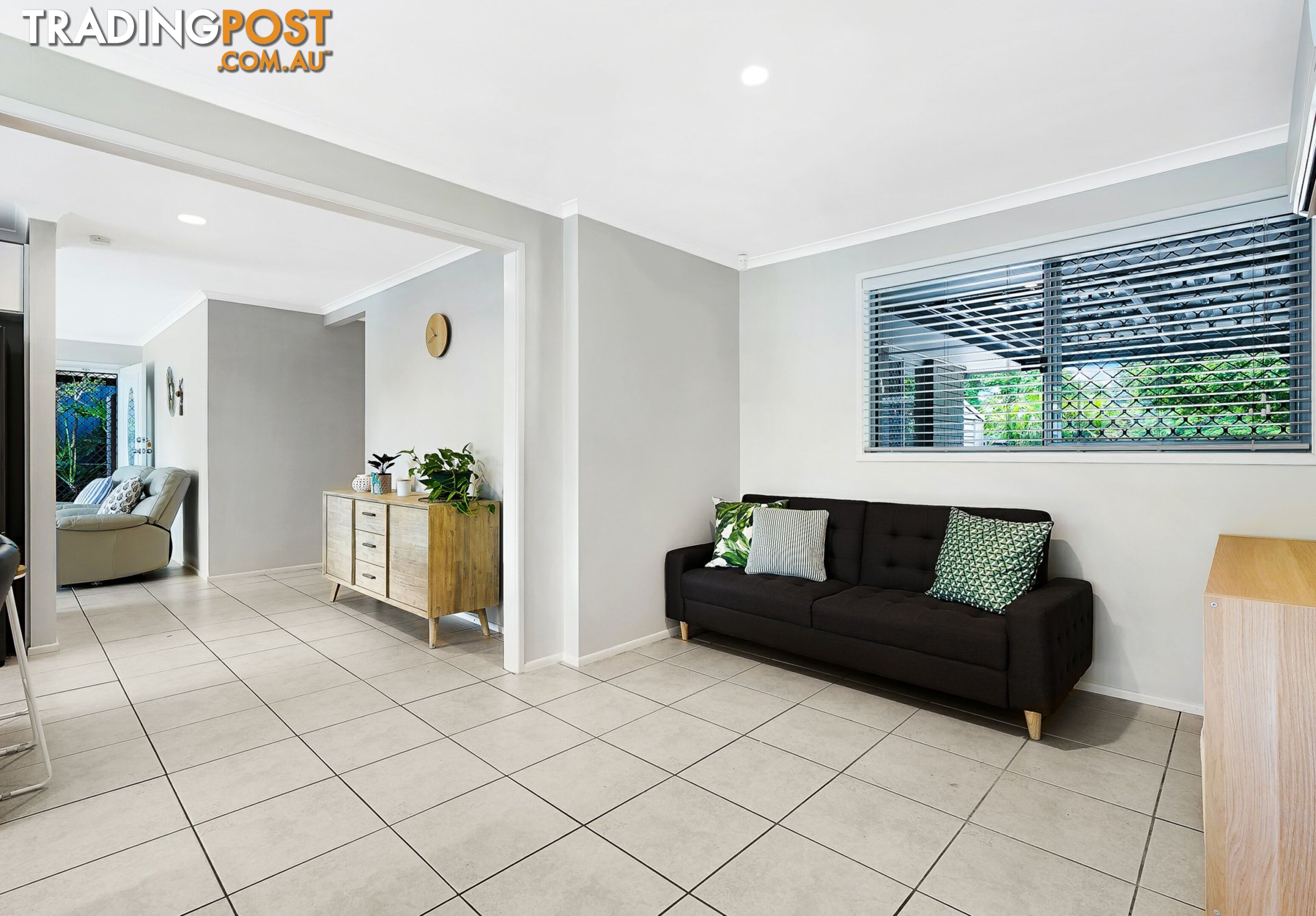 3 Hamel Road HOLLAND PARK WEST QLD 4121